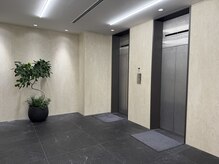 仙豆のちから 心斎橋店/ビル内エレベーター