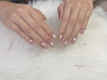トランク ネイル(trunc nail)/マグネット担当:鈴木