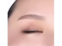 ベリー ベリー(berry berry)の雰囲気（似合わせアイブロウ）