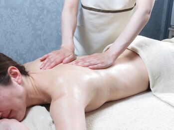 オリエントエクスプレス/施術は自律神経にもアプローチ◎