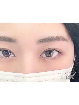 ナチュラル上品な目元にしたい