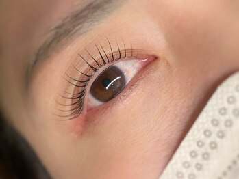 ロベリ 江南(Loweli)の写真/自まつげ派に人気☆《パリジェンヌラッシュリフトor似合わせまつげパーマ》ナチュラル仕上げのまつエクも◎