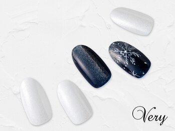 ヴェリー 六本木ヒルズ店(Very)/クールな雪の結晶ネイル