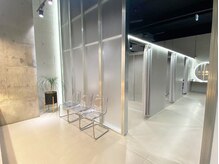 グルーム(GROOM.)/待合スペース