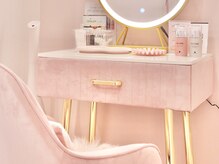 ピンク×ゴールド×大理石を基調とした特別な空間