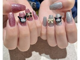 フラッシュ×クロミちゃんネイル