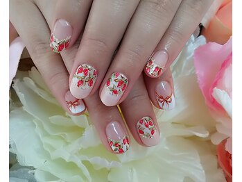 ミア(mia)/クラシカルストロベリーネイル