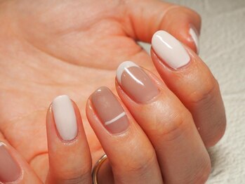 ビューティトリップ(Beauty TRIP)/フレンチ＆ボーダー