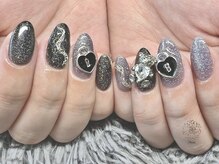 ブラン(Blanc)/クール可愛いネイル