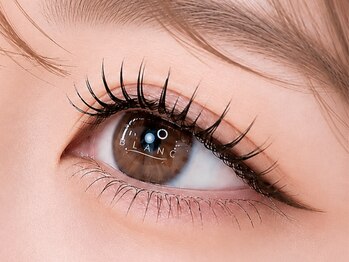 アイラッシュサロン ブラン 舞浜 イクスピアリ店(Eyelash Salon Blanc)の写真/【イベント前にマツエク・まつげパーマがオススメ！】自然に盛れたキラキラEye★人気の束感仕上げも◎
