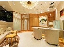 たかの友梨ビューティクリニック 府中店の雰囲気（【ラウンジ】非日常空間が優雅な時間を演出します。）