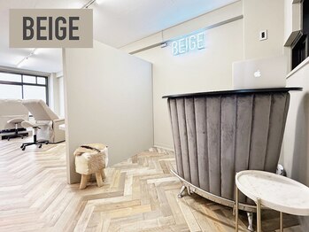 ベージュトーキョー 表参道店(BEIGE TOKYO)の写真/【表参道駅1分】オーダーメイドの似合わせデザインをご提案!お客様の理想を汲み取り忠実に再現いたします♪