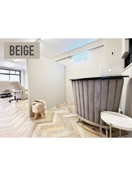 ゆったり空間で施術が受けられるサロン