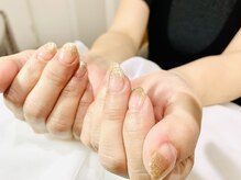 ネフレル/ネイリスト: ラメグラデーション