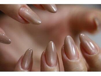 ビーエルシー ネイルサロン(BLC nail salon)の写真/浮やすい、取れやすい、亀裂が入りやすい方ご相談下さい【フォルムの美しいワンカラー】