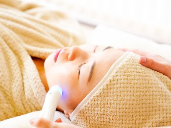 アステキ(ASUTEKI)/最新ラジオ波＆LEDフェイシャル