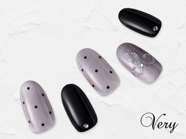 大人なドットネイル