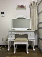 ホワイトジュエル(white jewel)/メイクブース