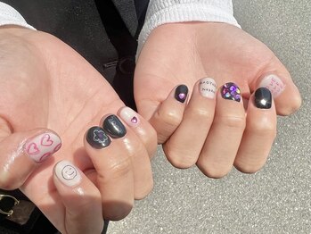 ポピー(Poppy)/色鉛筆ネイル