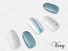 ヴェリー 六本木ヒルズ店(Very)/エレガントな雪の結晶ネイル