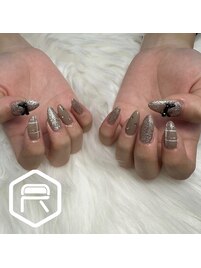 ブラウンネイル