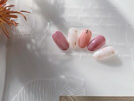 大人可愛い　オフェスネイル