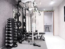 イントゥー 神戸三宮(into.)/