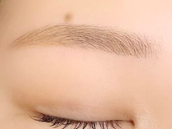 シル シェノン(cil shenon)/眉ワックススタイリング