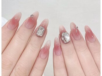 ユミ(U.MI.)/チークネイル