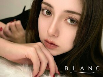 アイラッシュサロン ブラン せんちゅうパル千里中央店(Eyelash Salon Blanc)の写真/【印象爆上げセット！マツエク×アイブロウが大人気！！】フラットラッシュで今っぽ目元にグッと格上げ◎