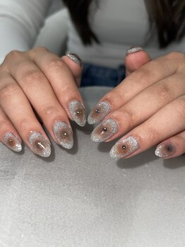 ソラール(SOLAR)/チークネイル