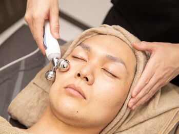 メンズカラー 成田店(Calla)/ガルバニックで顔筋マッサージ♪