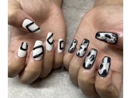 2024秋ネイル【モノトーン】
