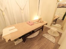 ノン(Non)の雰囲気（アロマの香りで心地よい個室の空間）