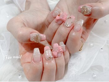 フィーネイル(Fee nail)の写真/気分の上がるカワイイパーツや、つるんとした高発色カラーなど長さだしで綺麗に見える指先が大好評♪