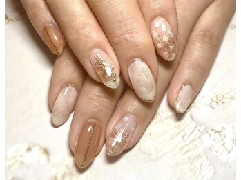 クロエ(chloe)/大人ニュアンスネイル