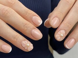 ぷっくりフラワーネイル