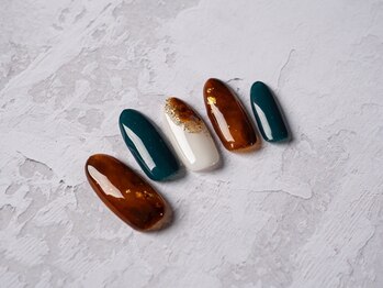ロッタ(Rotta)/べっ甲ネイル