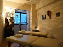 夜は教会のライトアップなどが見えて函館らしい景色で癒されます