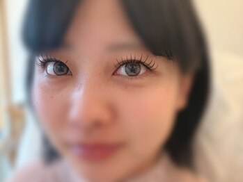 L.アイラッシュアンドビューティー/担当:ステグマン