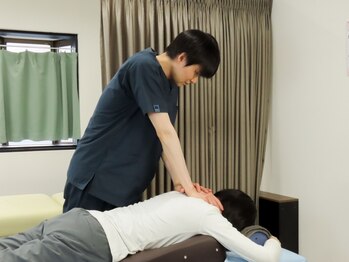 あおば接骨院【整体・はり・美容鍼】の写真/整体やもみほぐしなど、お客様に合わせて施術◎肩こり/首コリだけでなく腰痛・眼精疲労など全身の疲れに！