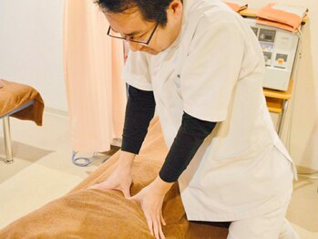 古澤 ボディーセッティングオフィス 練馬院(古澤 BodySettingOffice 練馬院)/指・手掌・肘等使って施術します