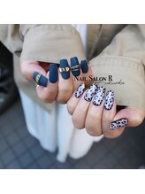 ネイルサロン R/スタイリングコース