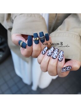 ネイルサロン R/スタイリングコース