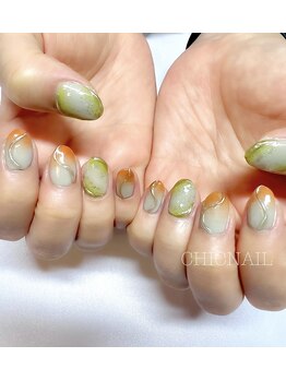 立体うねうねネイル