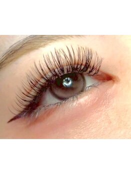 ボリュームのある目元にしたい