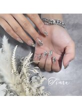 ティアラ(Tiara)/