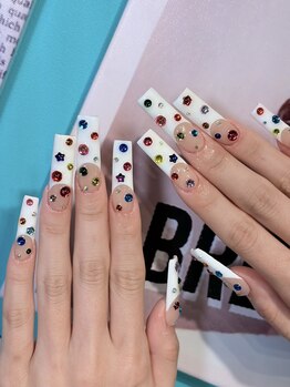 クレイジーネイルズアンドアイ(CRAZY NAIL'S&EYE)/【ロングスカルプ】海外フレンチ