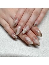 ビースタイル(B-style)/透明感のあるニュアンスネイル