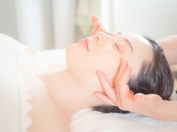 アモントベール/マシン＋小顔矯正のメニューも◎